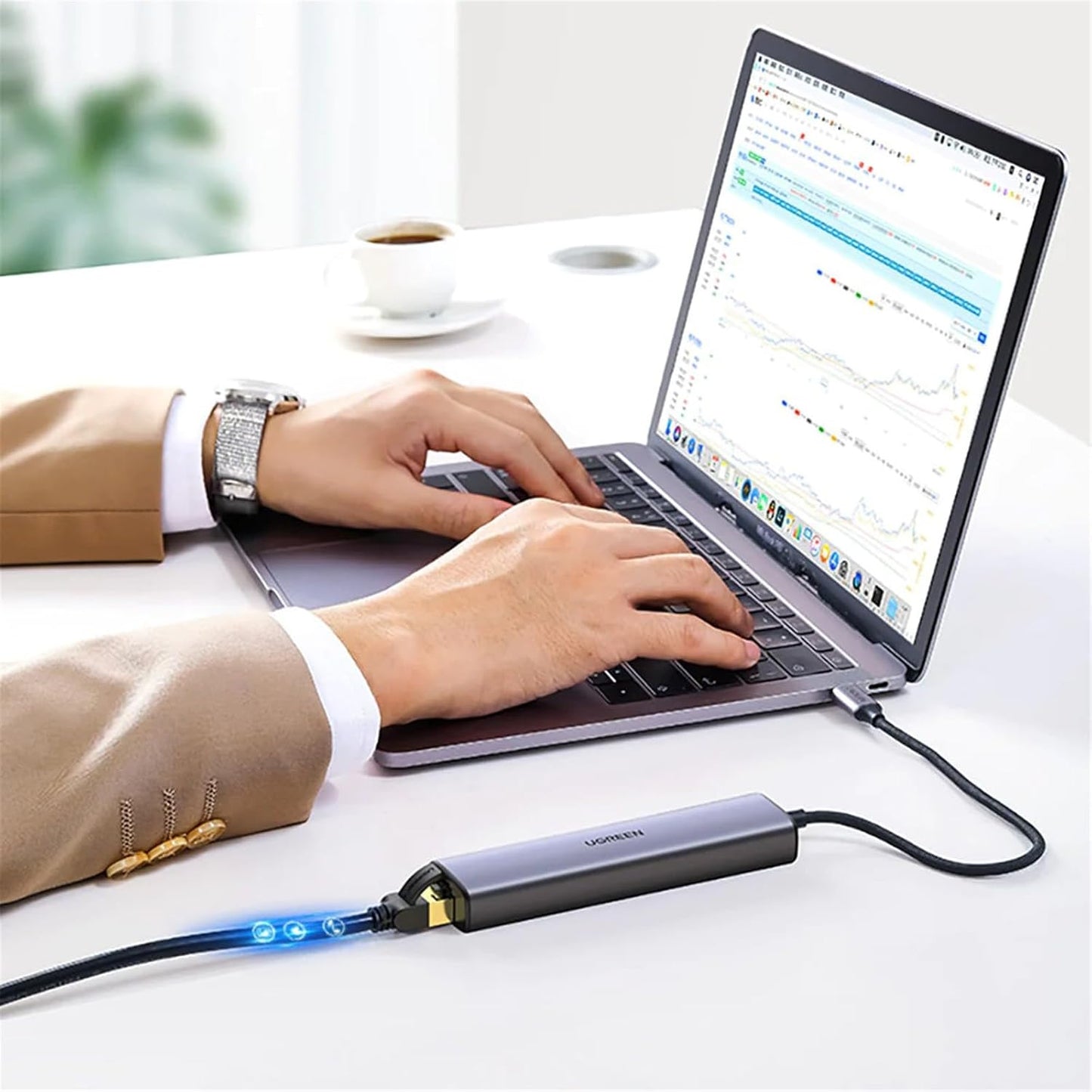 محول من USB-C إلى 3xUSB 3.0-5Gpbs+RJ45-(1000M) مع منفذ طاقة بي دي 100 واط / 20932